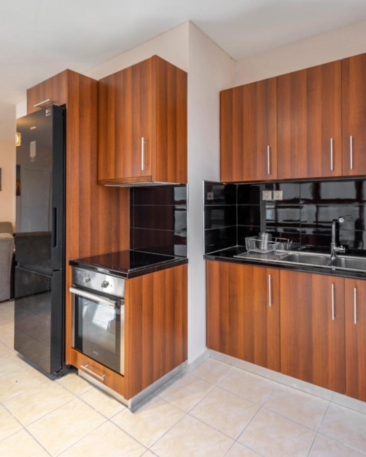 2 Bedroom Renovated Apartment With A View Athen Eksteriør billede