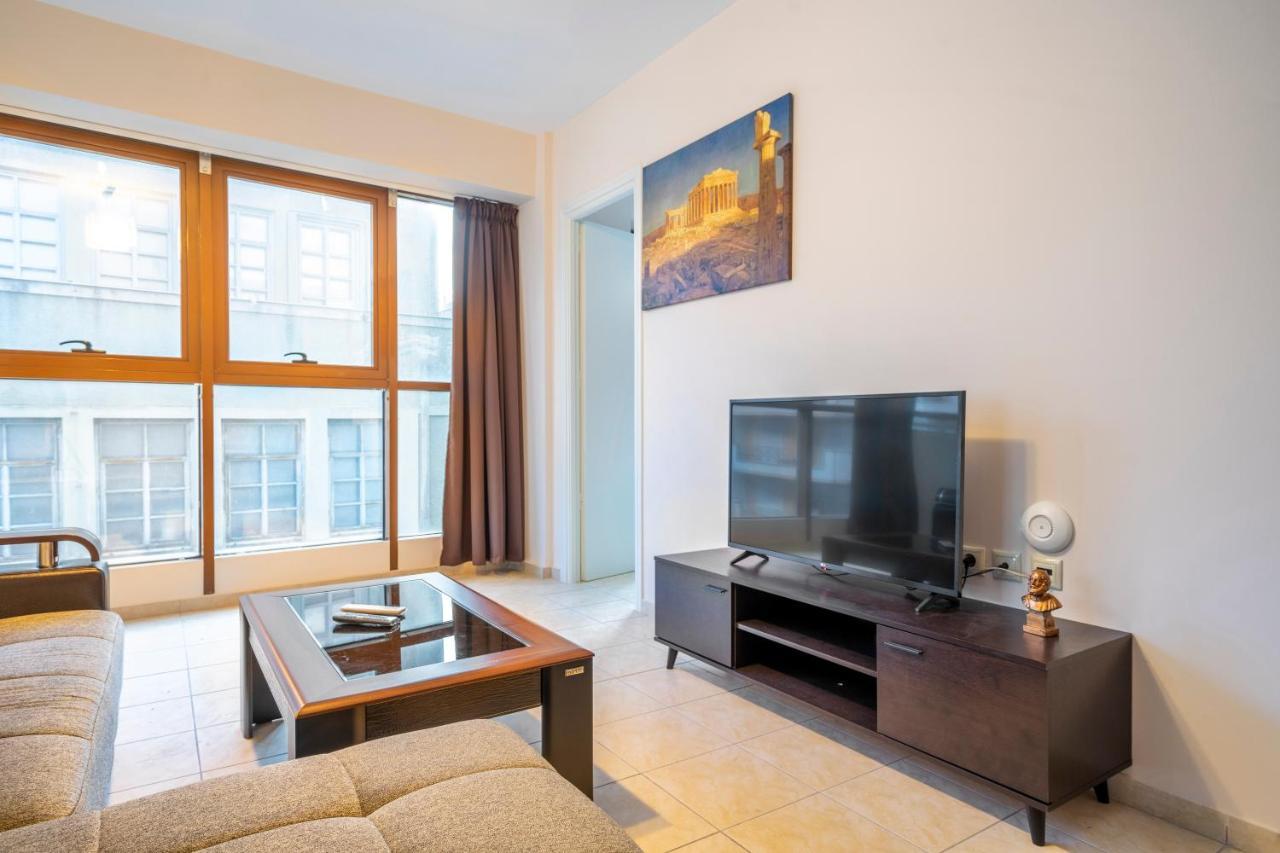 2 Bedroom Renovated Apartment With A View Athen Eksteriør billede